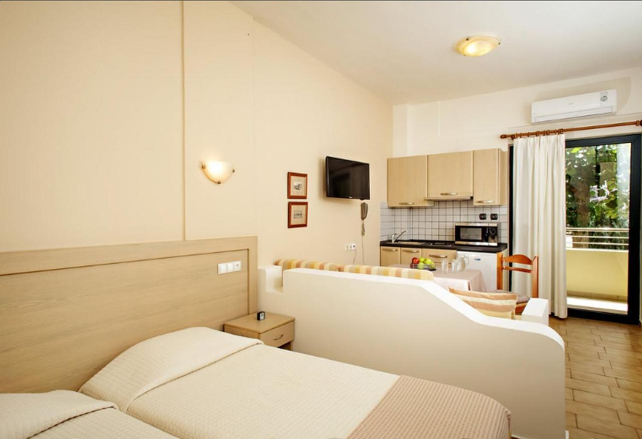 Lili Apartments,Oasis 2,5 Km From Hania Center Parigoria Экстерьер фото